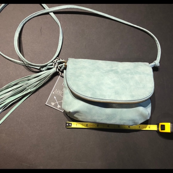 Tael green bag vegan leather with fringe tassel - Picture 2 of 8